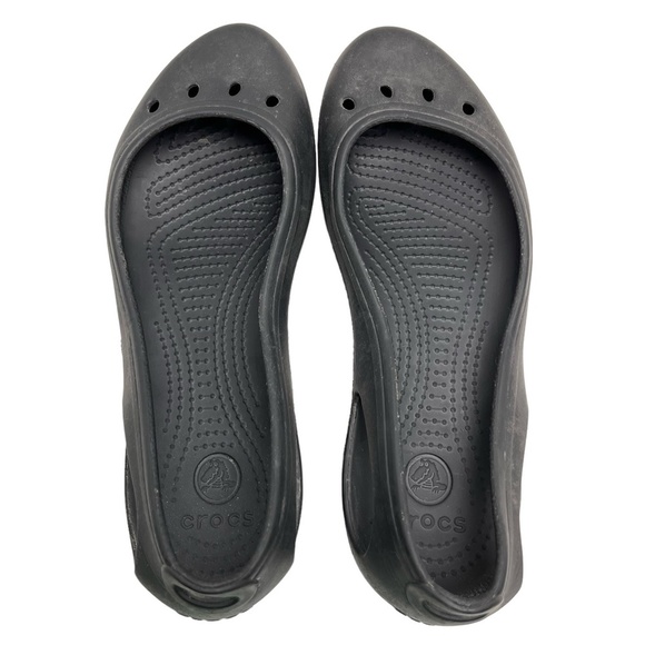 CROCS Black Slip On Round Toe Rubber Waterproof Flats Loafers Casual Shoes sz 8 - Picture 1 of 16